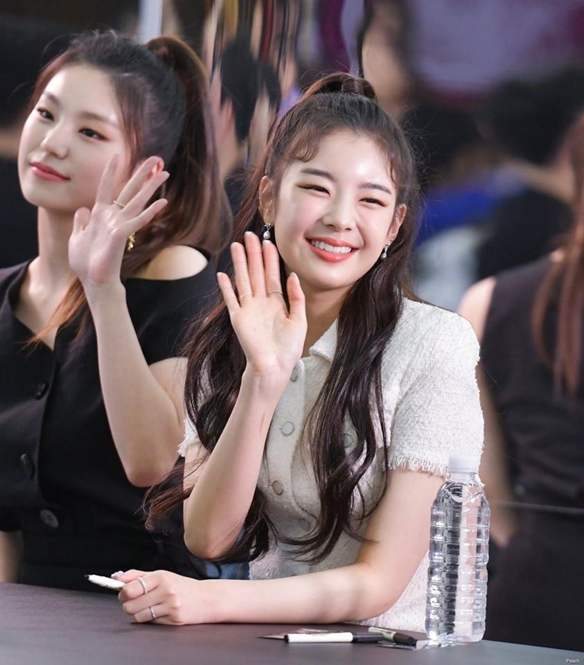 ITZY khoe ve dep hut hon tai su kien anh 6