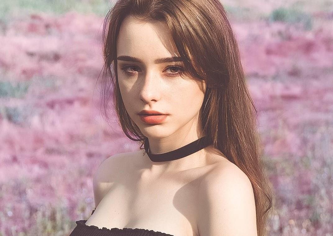 Ve dep vua trong sang vua nong bong cua 9X Nga sap ra mat tai Han Quoc hinh anh