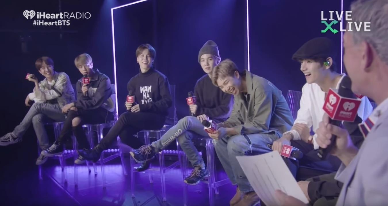 Hai thành viên BTS bị chê nhảy kém trên chương trình radio của Mỹ ảnh 2 Hai thanh vien BTS bi che nhay kem tren chuong trinh radio cua My anh 2