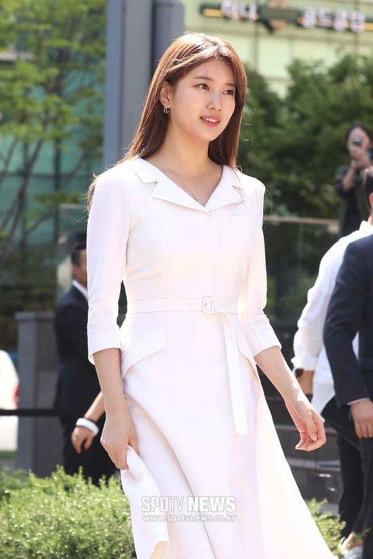 ‘Tinh dau quoc dan’ gay nao loan duong pho voi ve dep tinh khoi anh 4