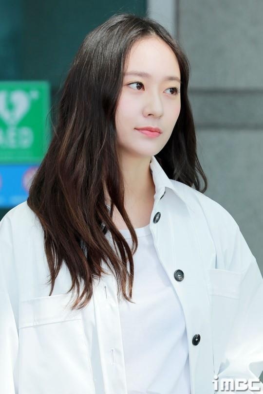 Chi em Jessica – Krystal toa sang voi suc hut trai nguoc anh 3