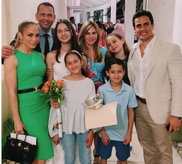 Jennifer Lopez đi xem hòa nhạc của Ariana Grande ảnh 2 Jennifer Lopez di xem hoa nhac cua Ariana Grande anh 2