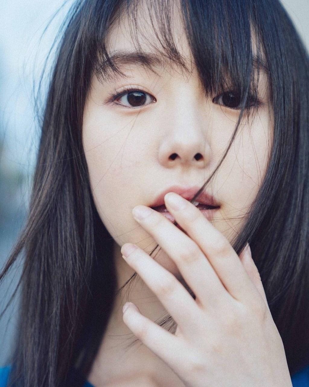 nhan sac Erika Karata anh 2