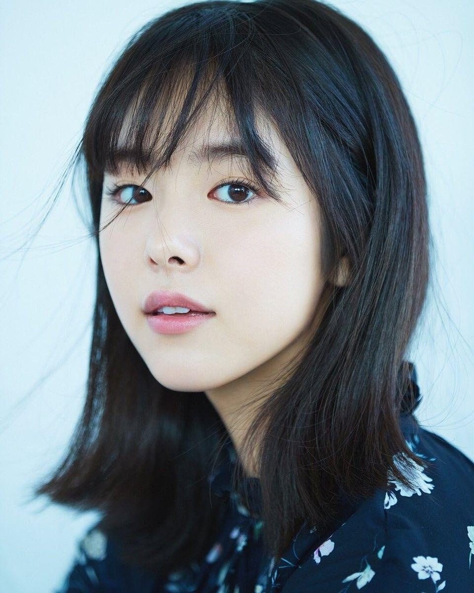 nhan sac Erika Karata anh 1