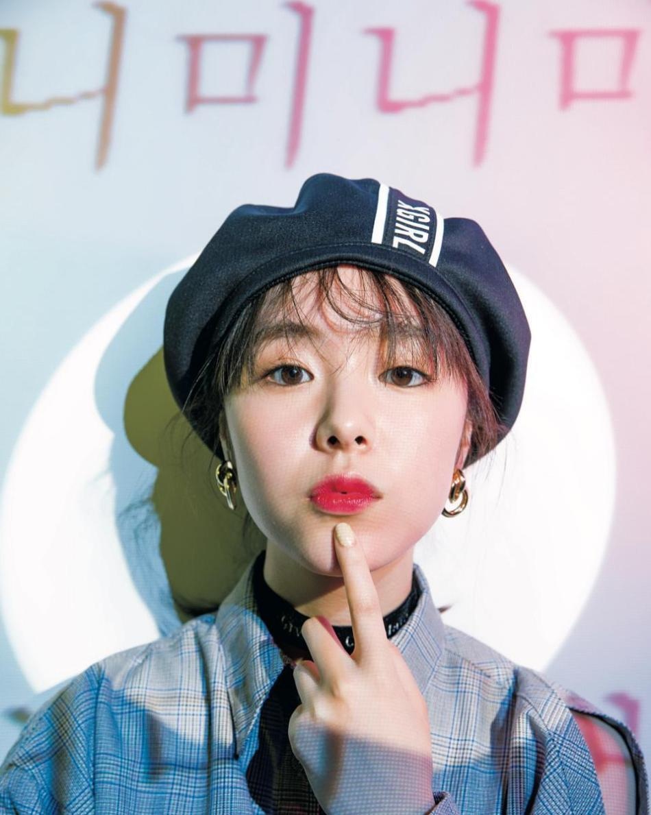 nhan sac Erika Karata anh 9