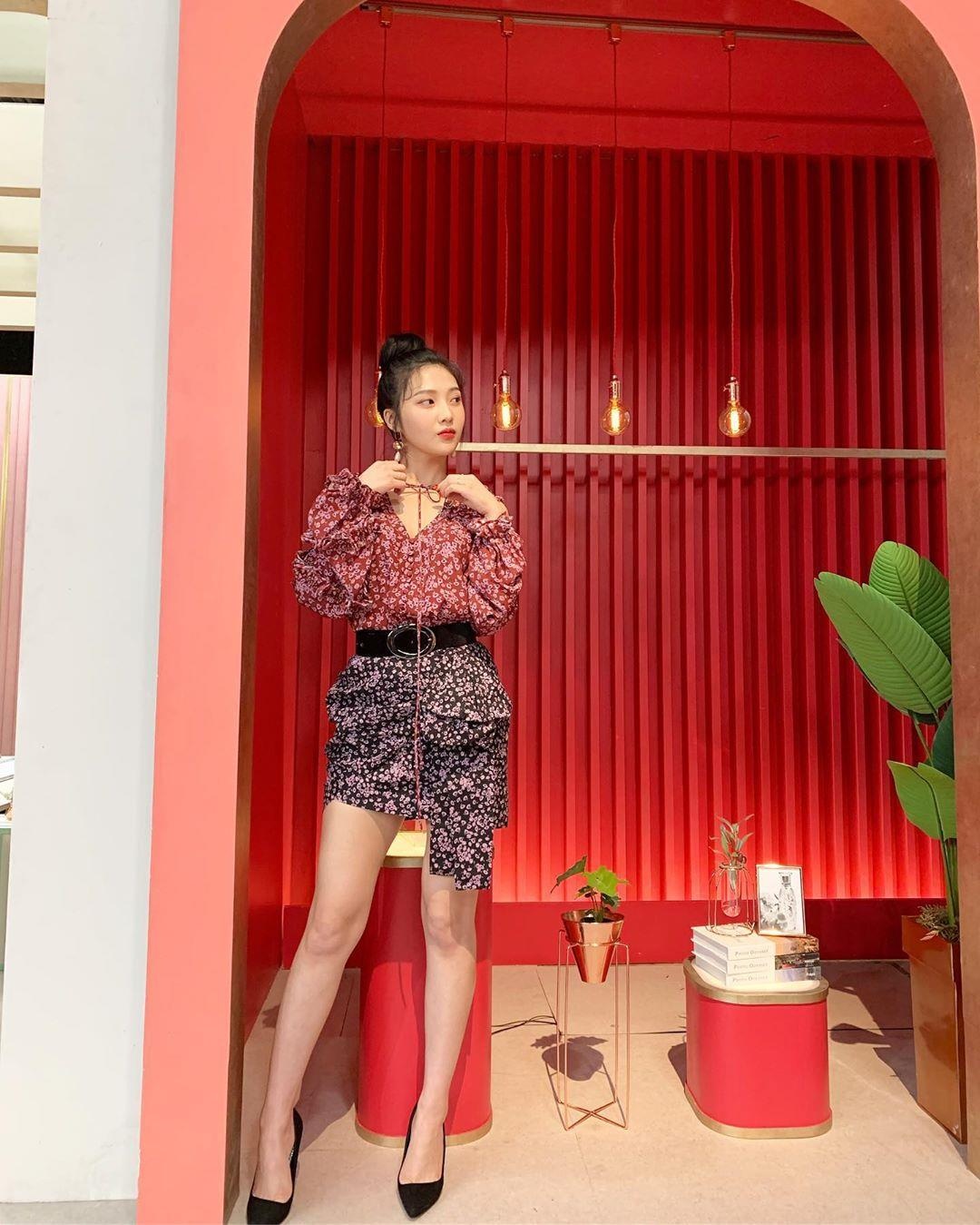 Joy (Red Velvet) khoe ve dep tre trung,  tuoi tan doi thuong anh 6