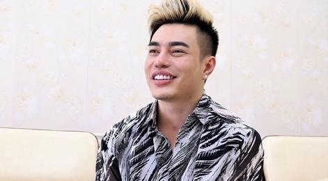 Nhung lan Le Duong Bao Lam dien hai lo, xuc pham nguoi khac hinh anh