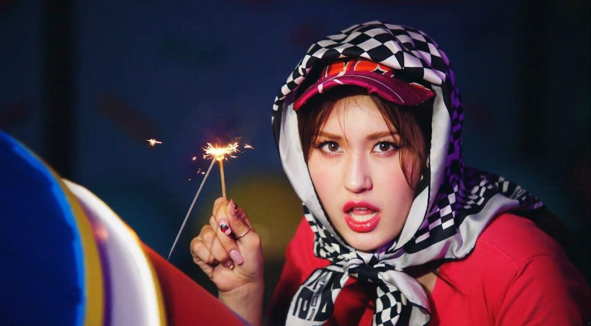 Somi tung san pham solo dau tay,  sau thoi gian dai khien fan cho doi anh 7