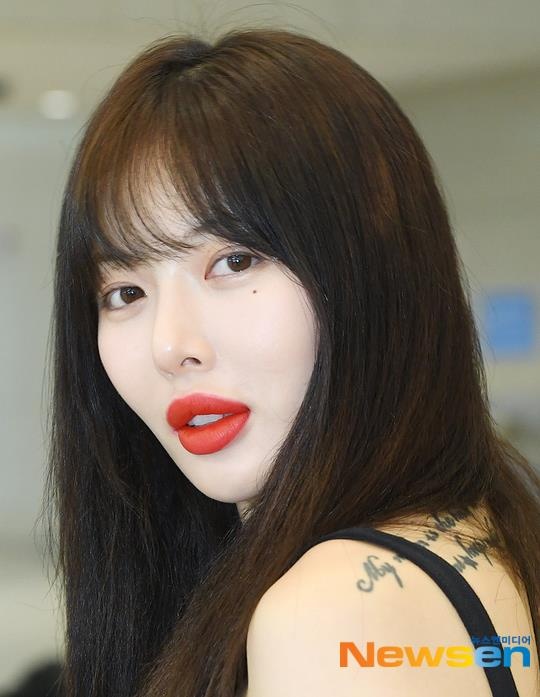 Hyuna bom moi anh 3