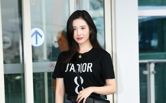 ‘Nu hoang goi cam’ Sunmi mac don gian van cuon hut hinh anh