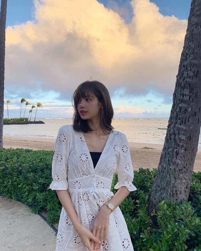 Lisa dien dam nu tinh anh 1