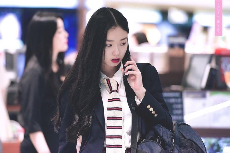 Thi sinh Produce 48 gay chu y vi qua xinh dep trong loat anh chup len hinh anh