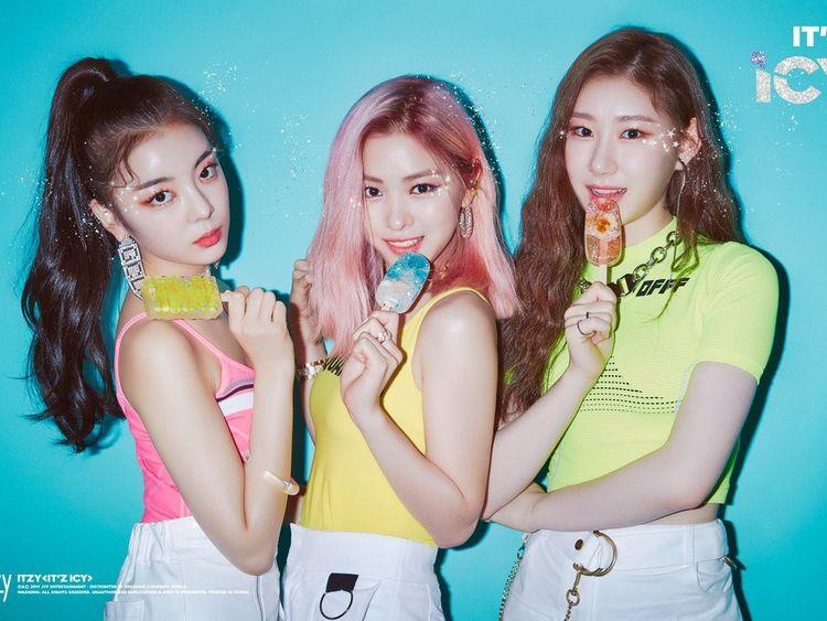 ITZY tro lai anh 1