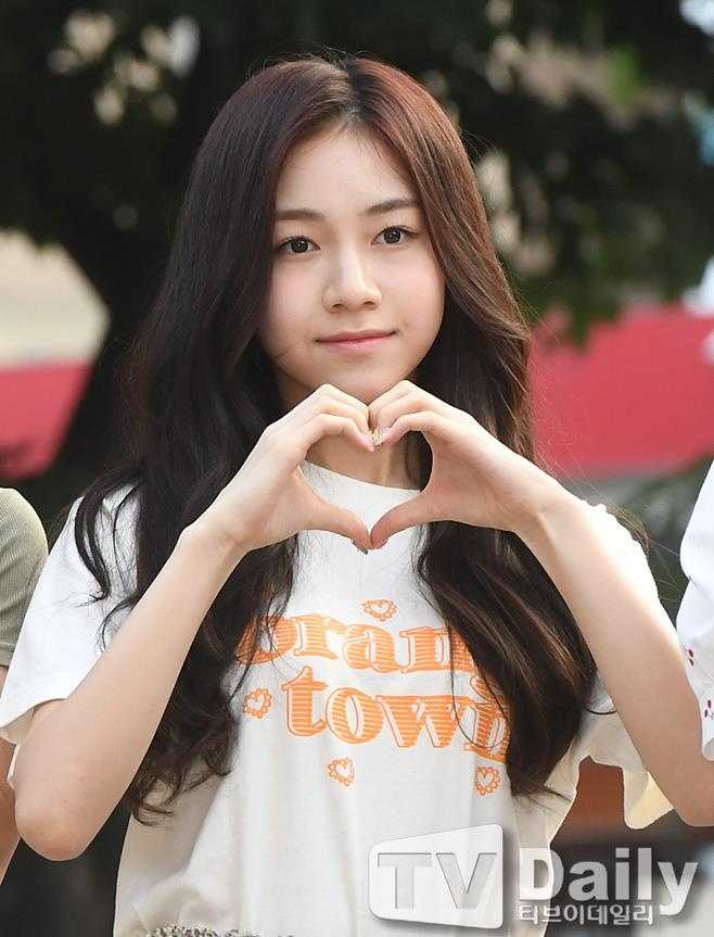 Than tuong Kpop di ghi hinh anh 13