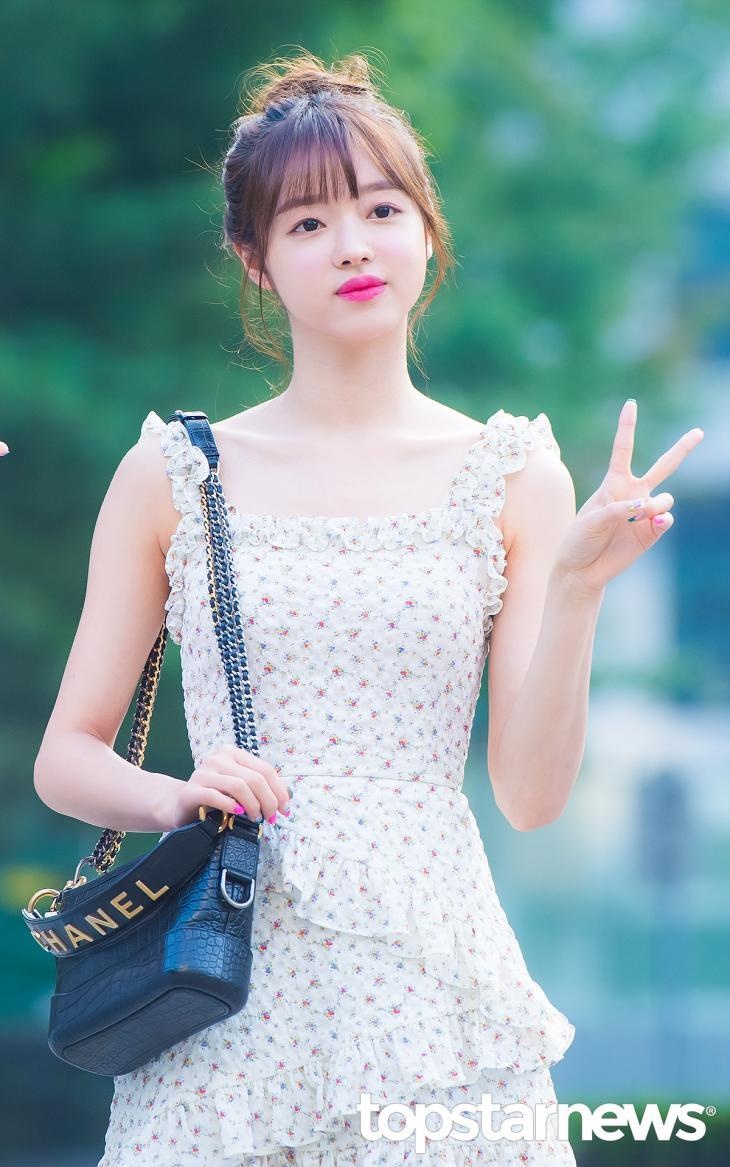 Than tuong Kpop di ghi hinh anh 9