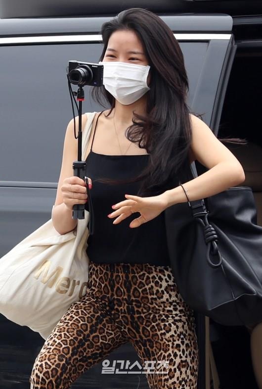 sao Kpop tai san bay anh 3