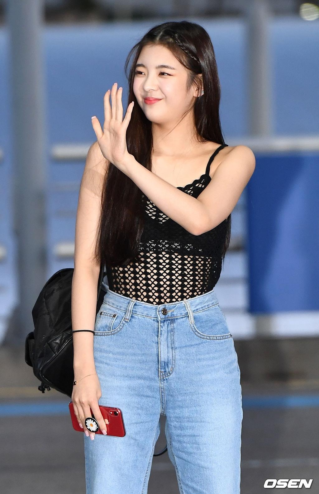 sao Kpop tai san bay anh 5