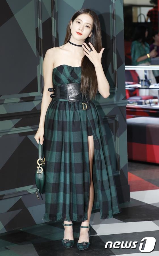 ji soo Black Pink tai su kien anh 7