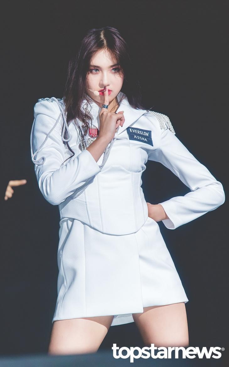 tan binh Kpop tai hop bao anh 10