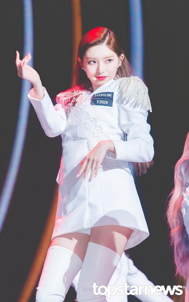 tan binh Kpop tai hop bao anh 12