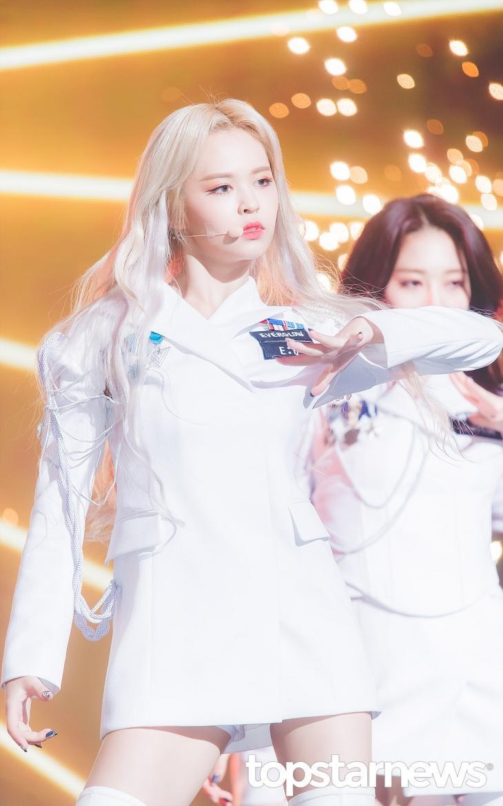 tan binh Kpop tai hop bao anh 3