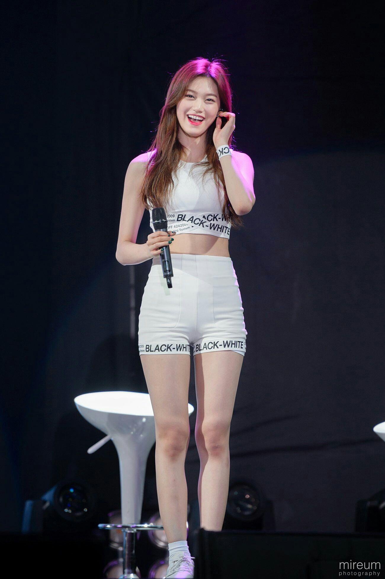 Nu than tuong Kpop cao nhat anh 7