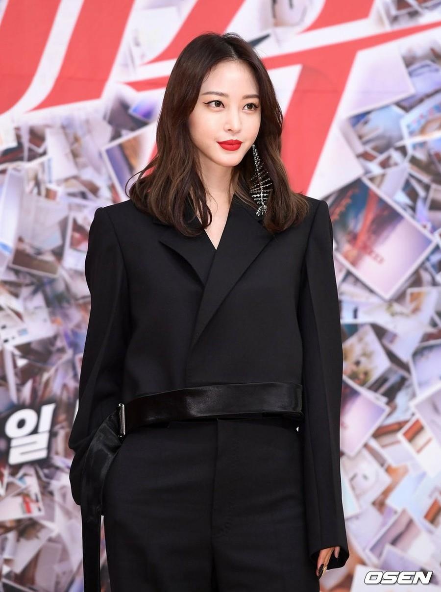 Han Ye Seul tren tap chi anh 9