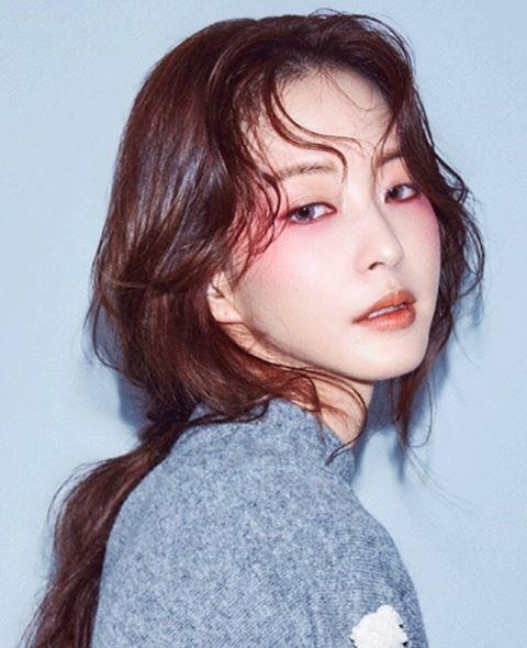 Han Ye Seul tren tap chi anh 2