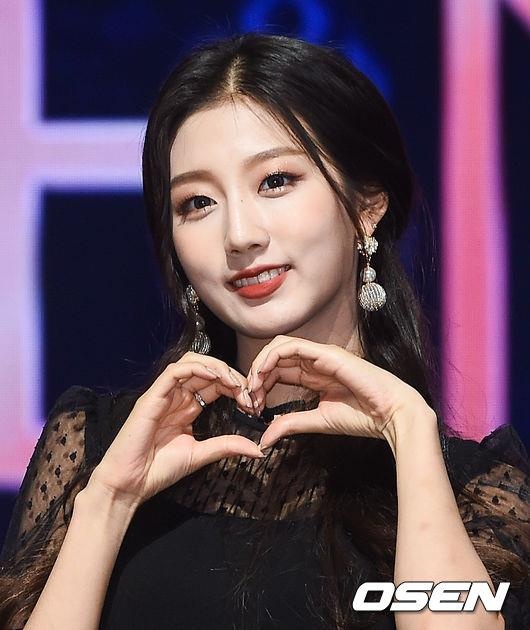 Nhan sac Seol Hyun anh 9