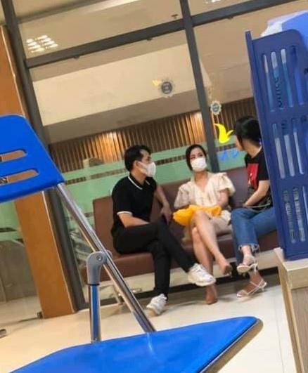 Đông Nhi - Ông Cao Thắng tại bệnh viện ảnh 2 Dong Nhi - Ong Cao Thang tai benh vien anh 2