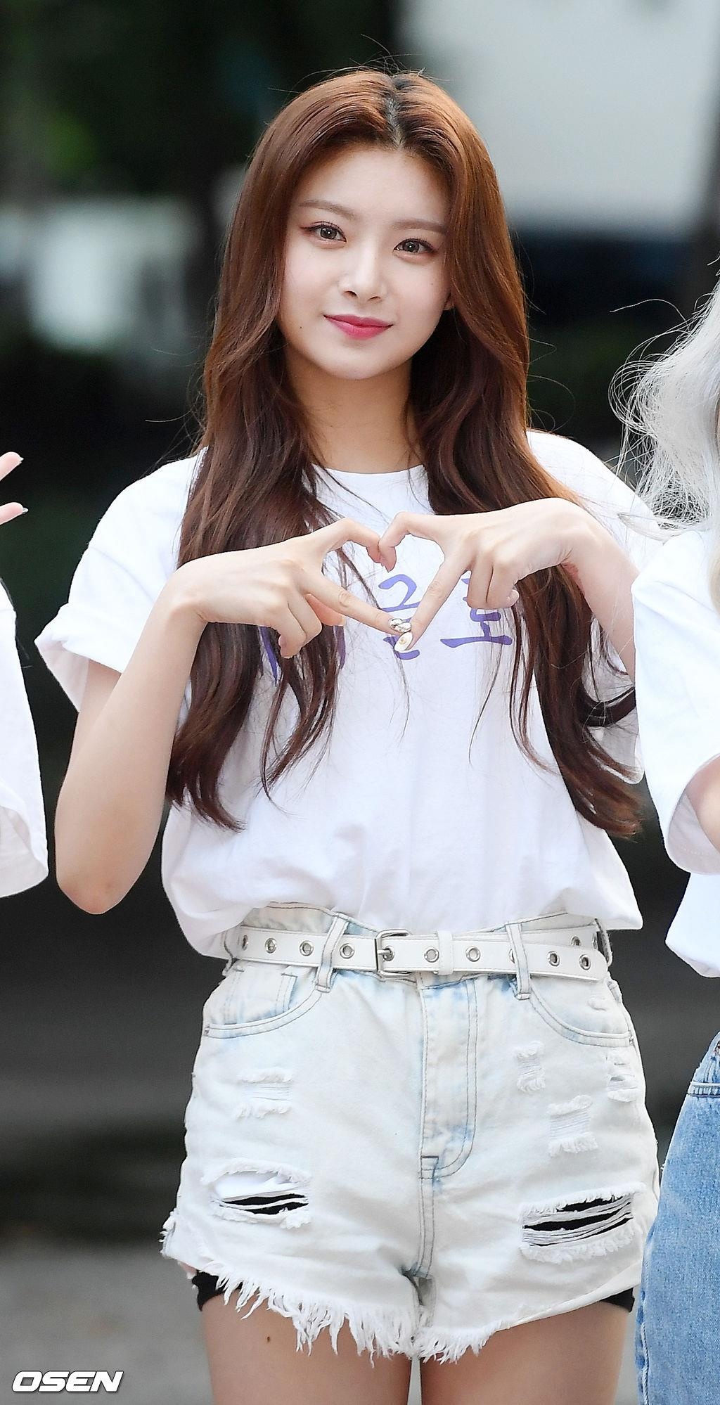 em ut ITZY lan at my nhan Kpop anh 31