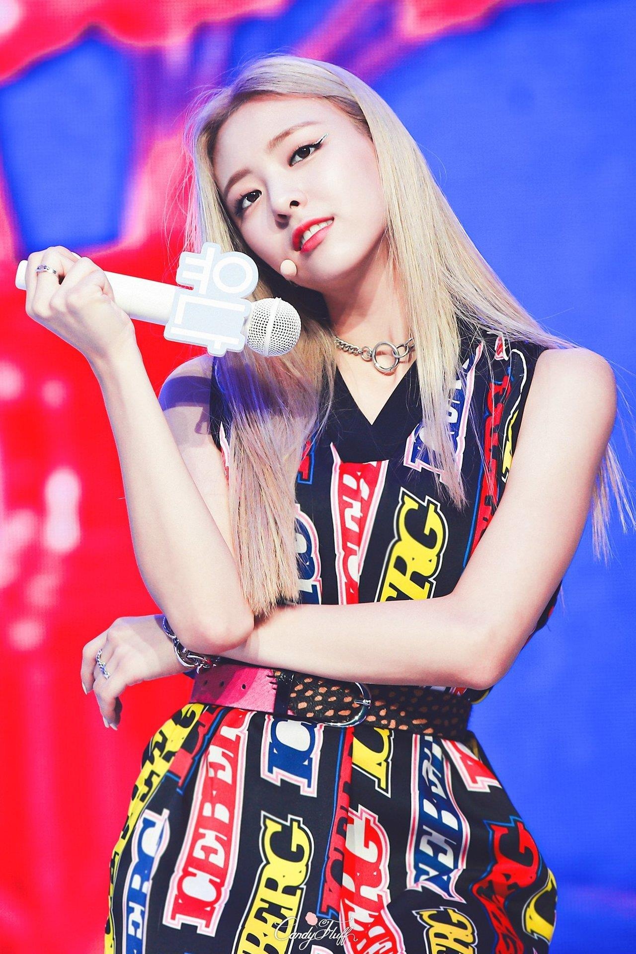 nu than Kpop the he moi anh 18