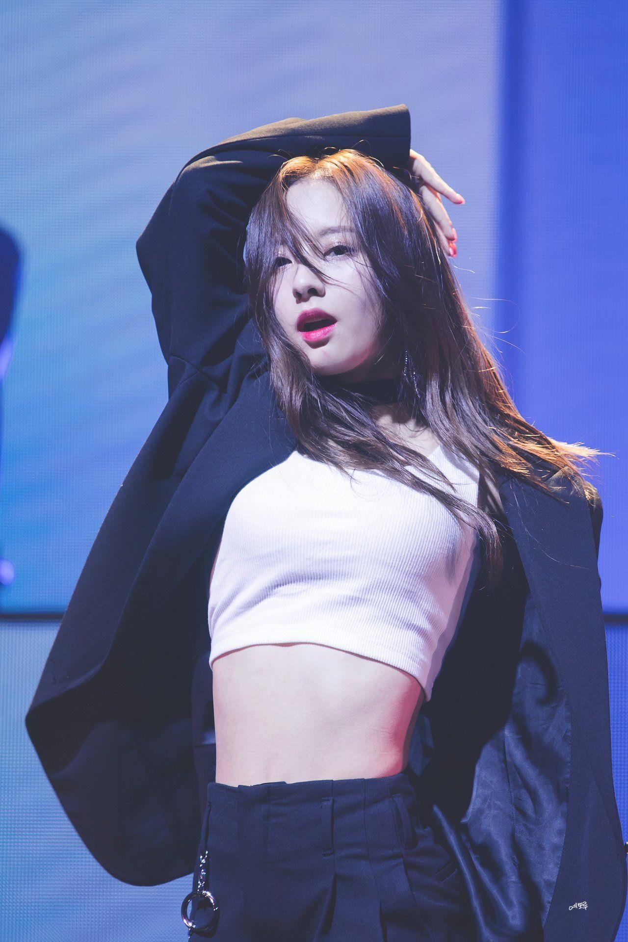 Nu idol Kpop tai sac van kem noi anh 26