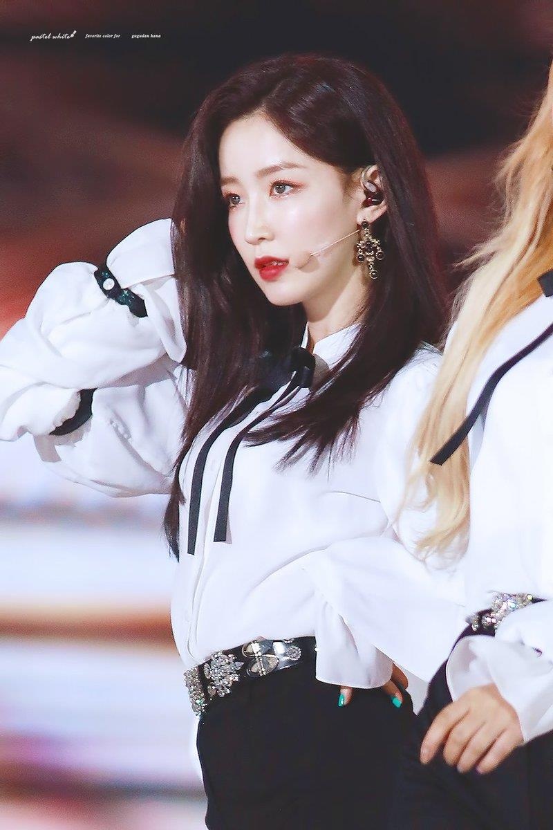 Nu idol Kpop tai sac van kem noi anh 4