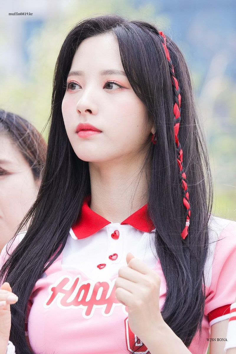 Nu idol Kpop tai sac van kem noi anh 25