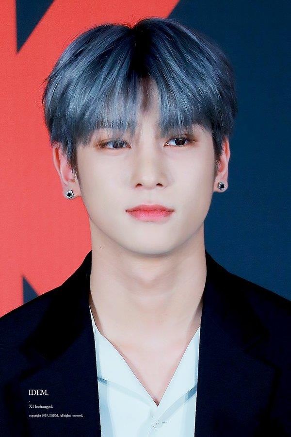 tan binh nam Kpop so huu guong mat ti le vang anh 15