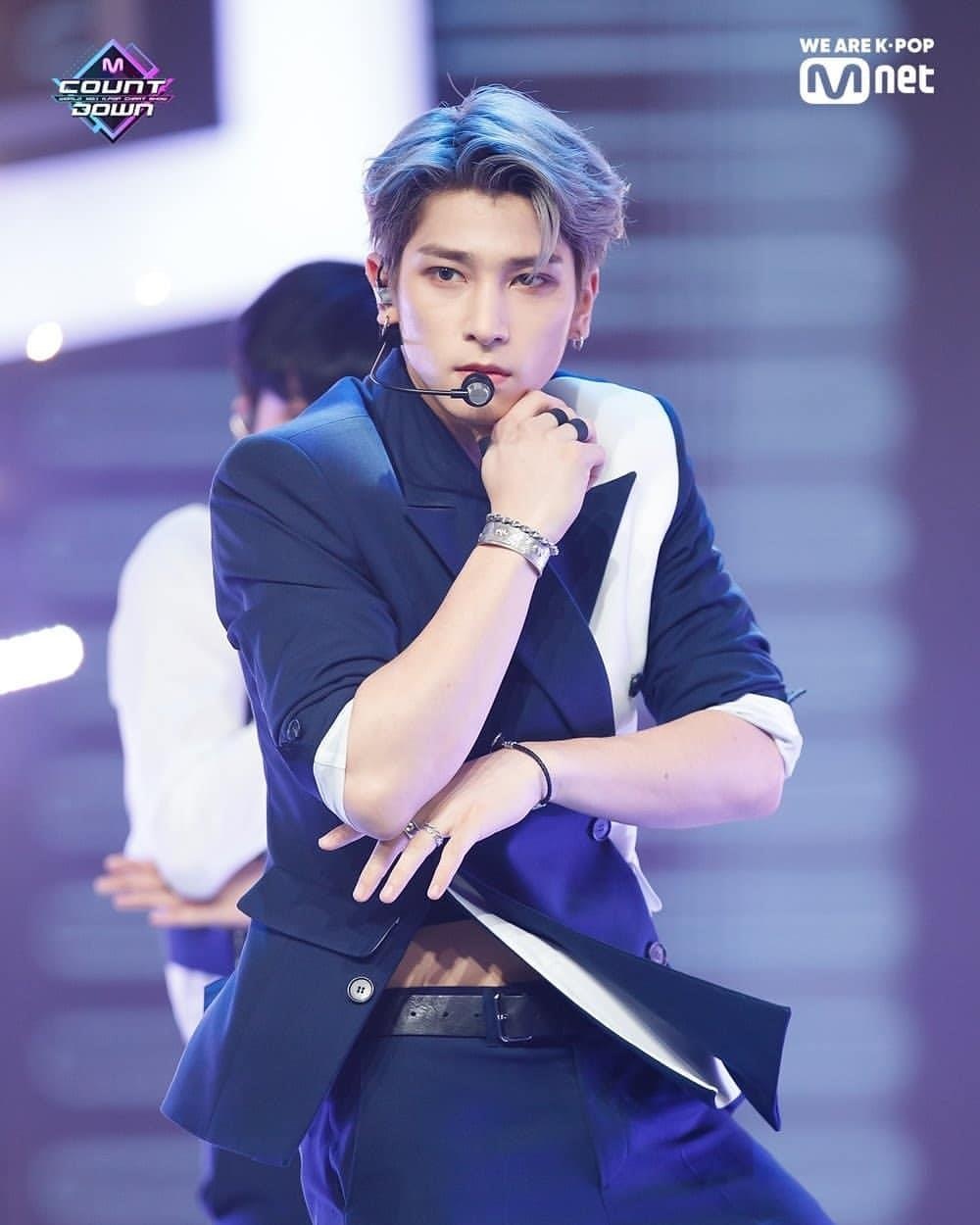 tan binh nam Kpop so huu guong mat ti le vang anh 6