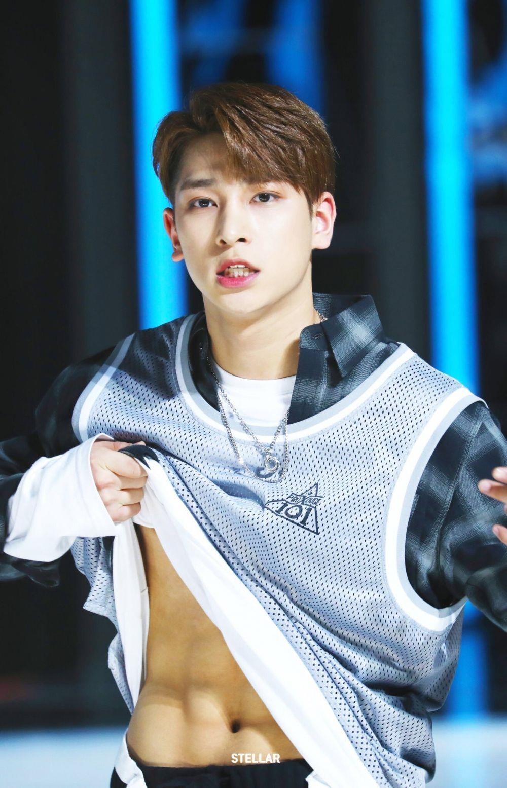 tan binh nam Kpop so huu guong mat ti le vang anh 9