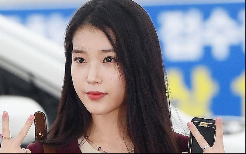 Ba chu ‘Hotel Del Luna’ khoe nhan sac rang ro tai san bay hinh anh