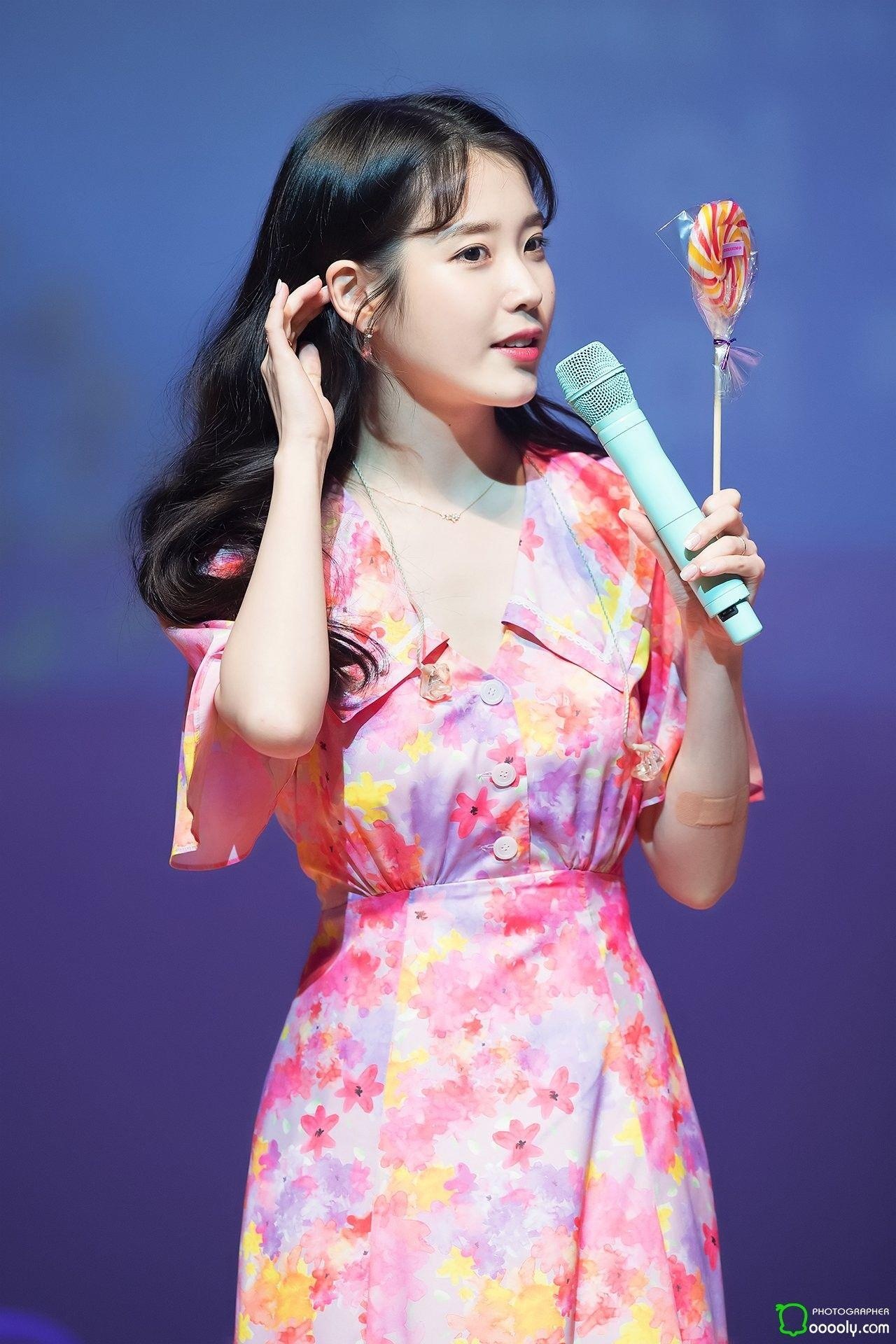 IU và danh hiệu Em gái quốc dân ảnh 13 IU va danh hieu Em gai quoc dan anh 13