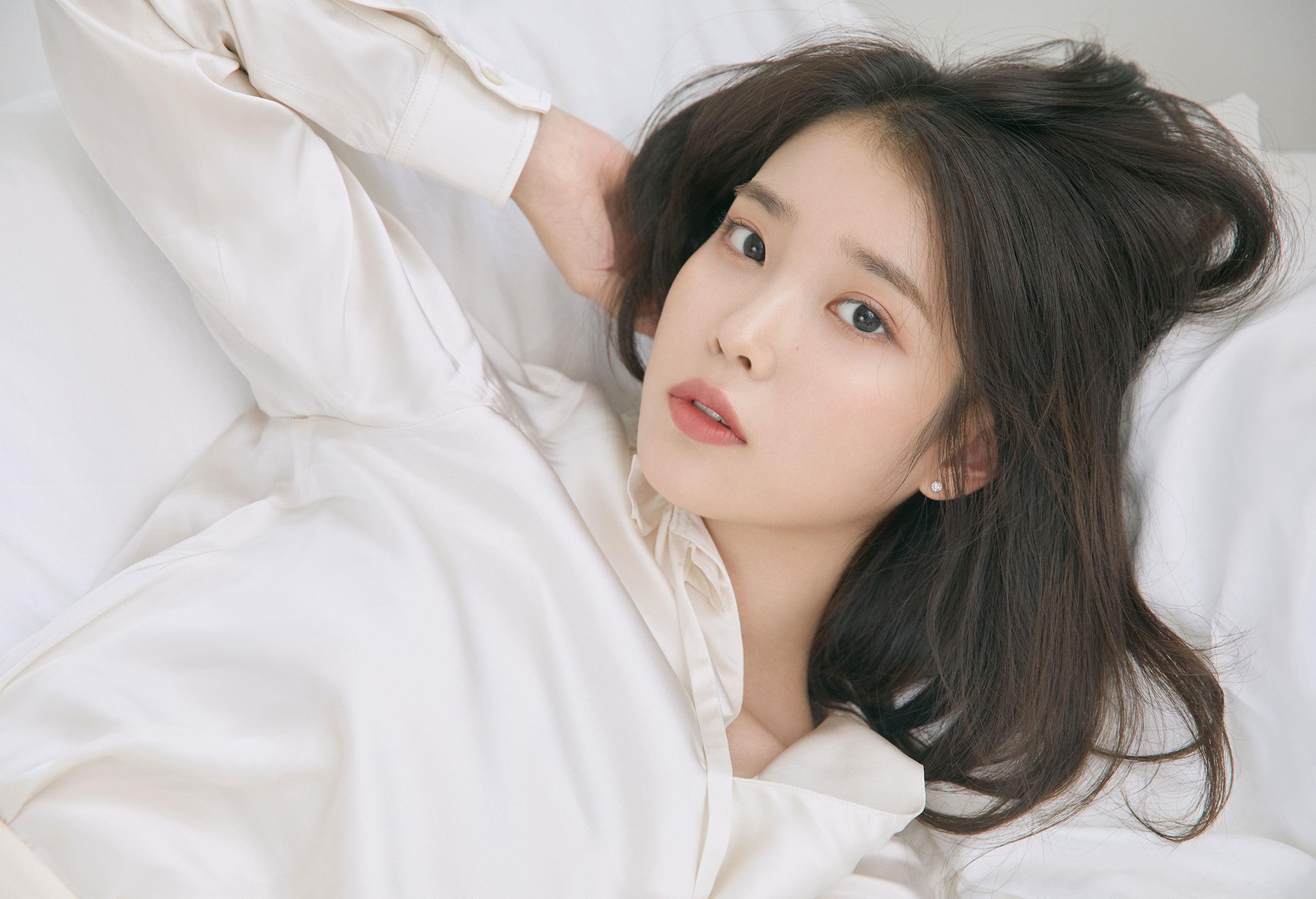 IU - Em gai quoc dan cua Han Quoc la ai? hinh anh