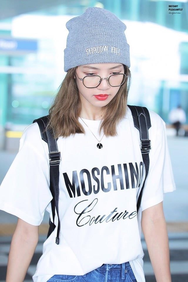 Dan sao hang A tai san bay anh 13