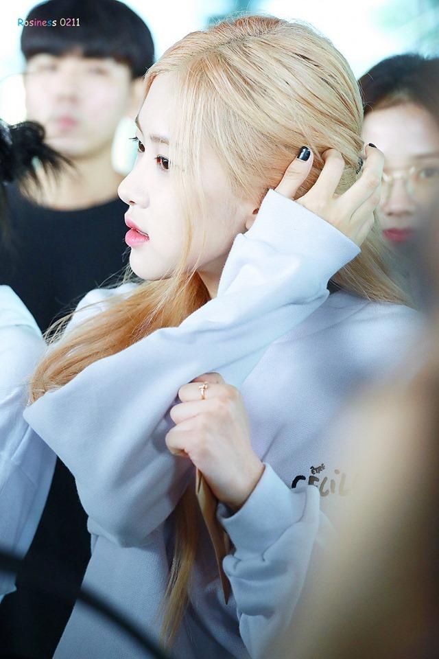 Dan sao hang A tai san bay anh 12