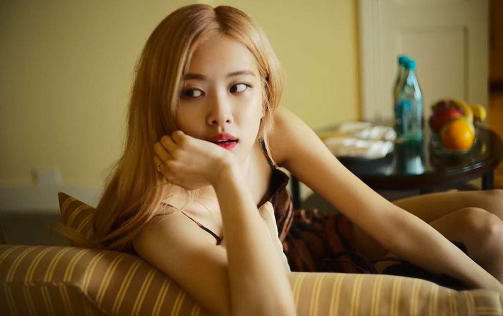 Black Pink khoe nhan sac, voc dang trong loat hinh o Hawaii hinh anh