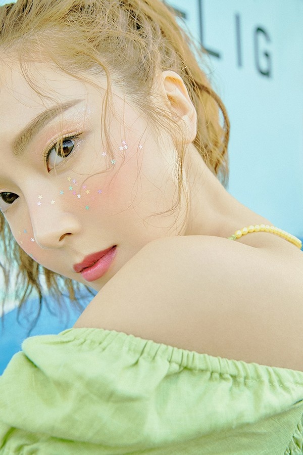 nhan sac cua nu idol the he 8X anh 10