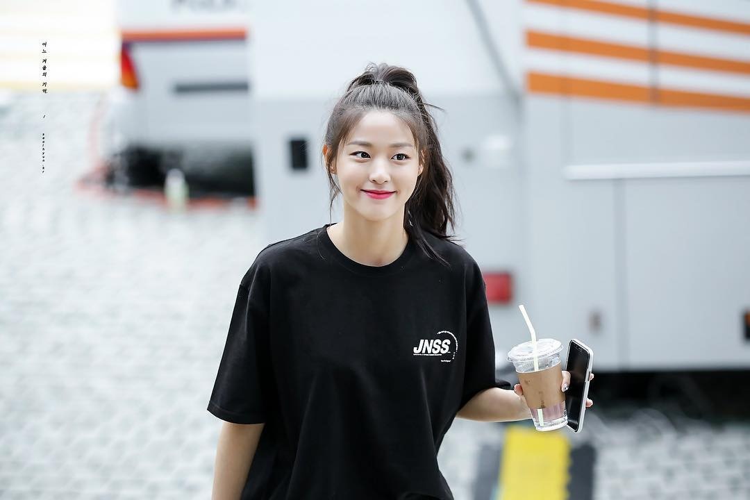 nhan sac ngoai doi cua 4 bao vat quoc dan Kpop anh 9