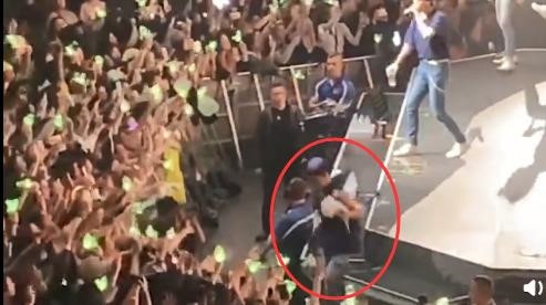 su co san khau cua sao Han anh 9