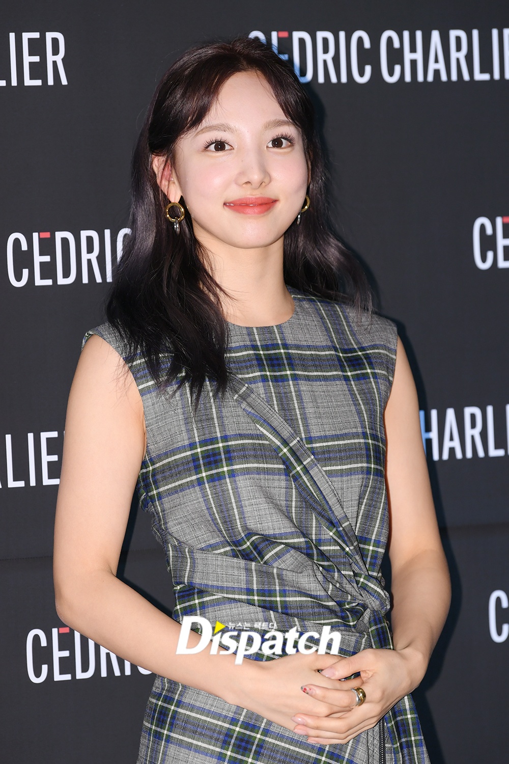 nhan sac chi ca TWICE anh 7