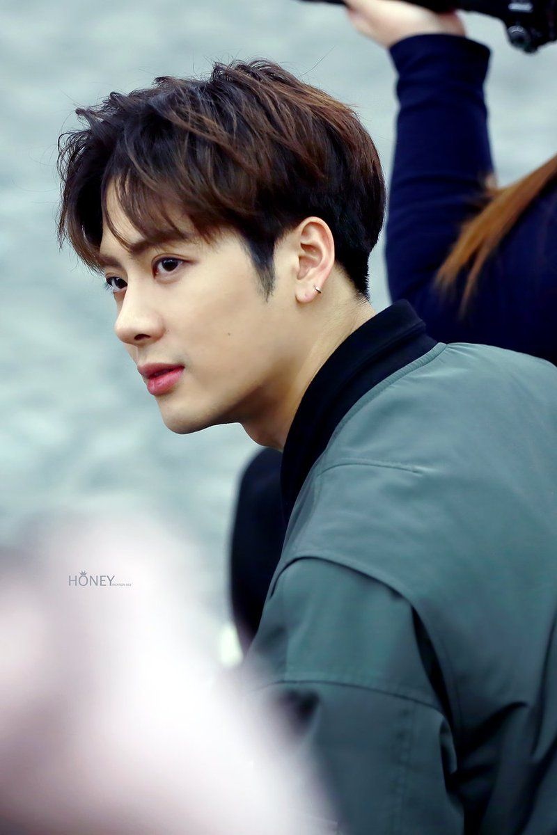 than tuong ngoai quoc noi tieng nhat Kpop anh 6