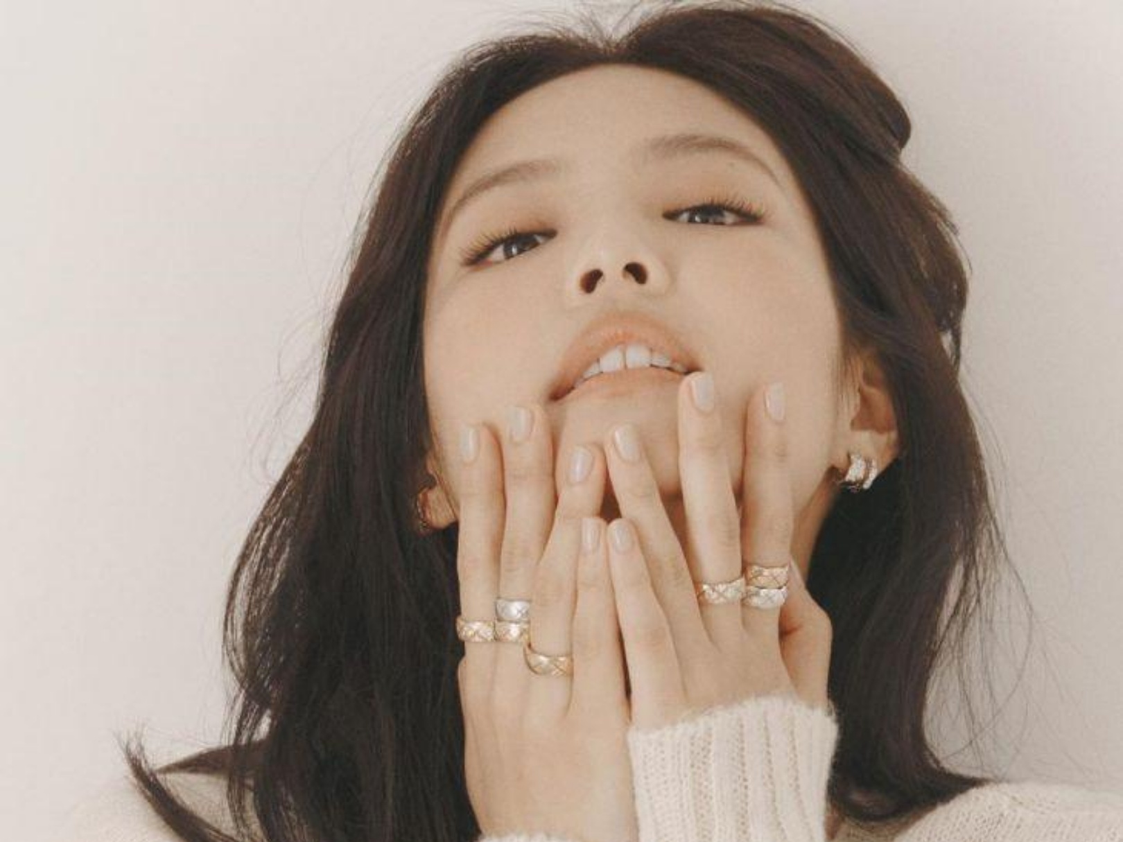 Hinh anh Jennie tren tap chi elle anh 6